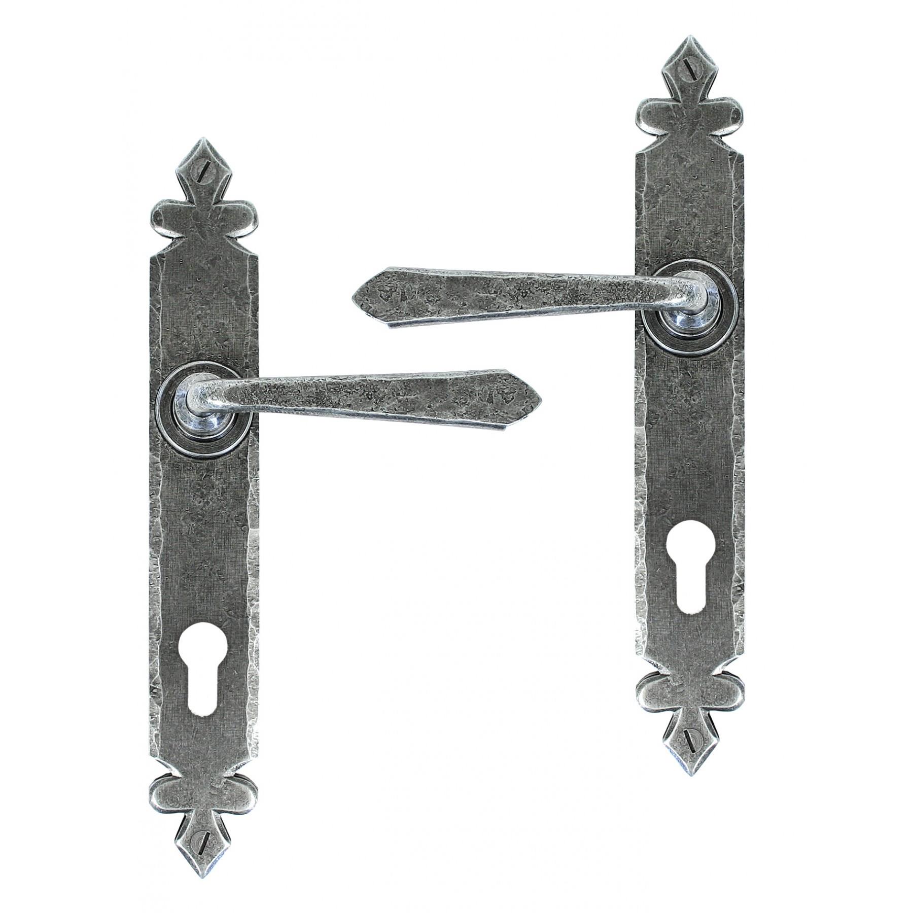 From The Anvil 33068 Cromwell Unsprung Lever Handle Euro Espagnolette Lock Set; 273 x 40mm Backplate; 117mm Lever; 92mm Centres; 243mm Fixing Centres; Pewter (PE)