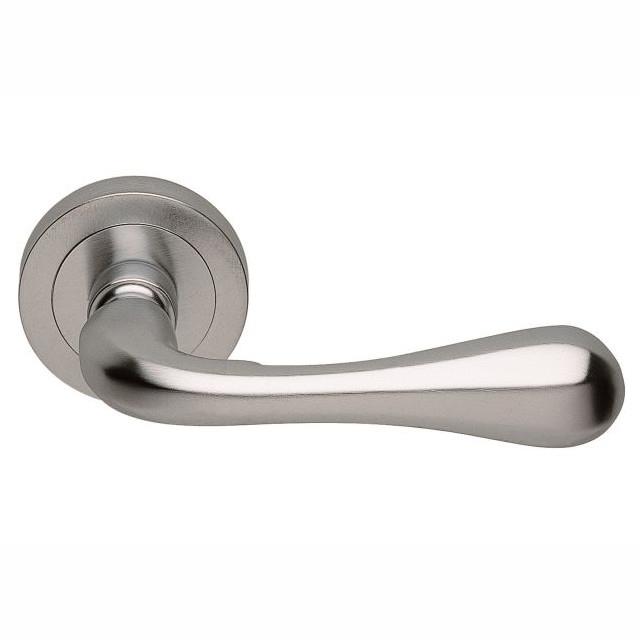 Carlisle AQ1SC Astro Lever Handle Set On Round Rose; 50mm Diameter Rose; Satin Chrome Plated (SCP)