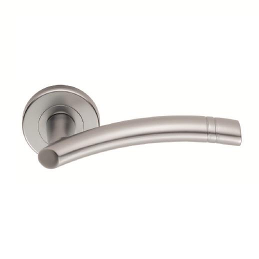 Carlisle SZC340SC Serozzetta Cuarenta Lever Set On Round Rose; 51mm Diameter Rose; Satin Chrome Plated (SCP)