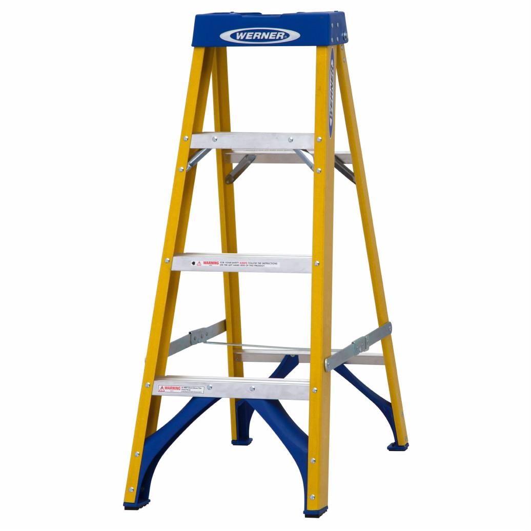 Werner 7160418 4 Tread Glass Fibre Builders Step Ladder; EN131 2018; Safe Working Height 2040mm; Open Height 1120mm