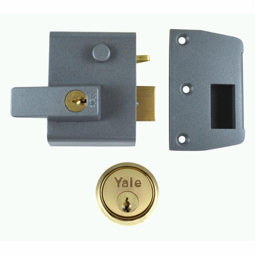 Yale No.2 Cylinder Rim Nightlatch; Automatic Deadlocking; Lockable Internal Handle; Narrow Stile 64mm Case; 40mm Backset; 2 Keys; Grey (DMG) Case; Polished Brass (PB) Cylinder