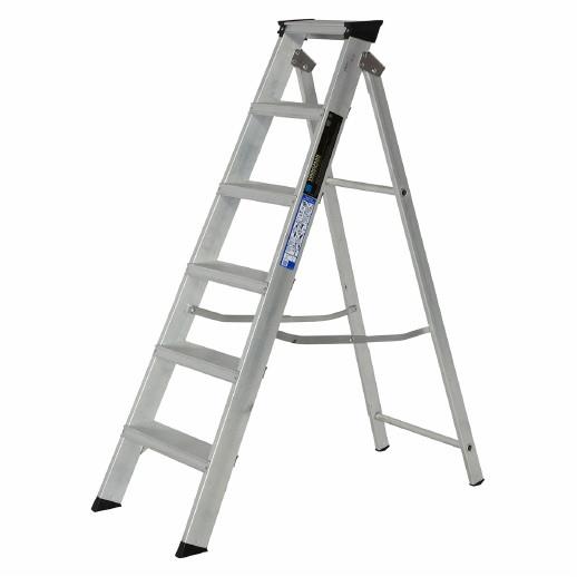Youngman 30699618 Aluminium Builders Steps; EN131 2018 Professional; 6 Tread; Top Tread Height 1270mm; Safe Working Height 2390mm